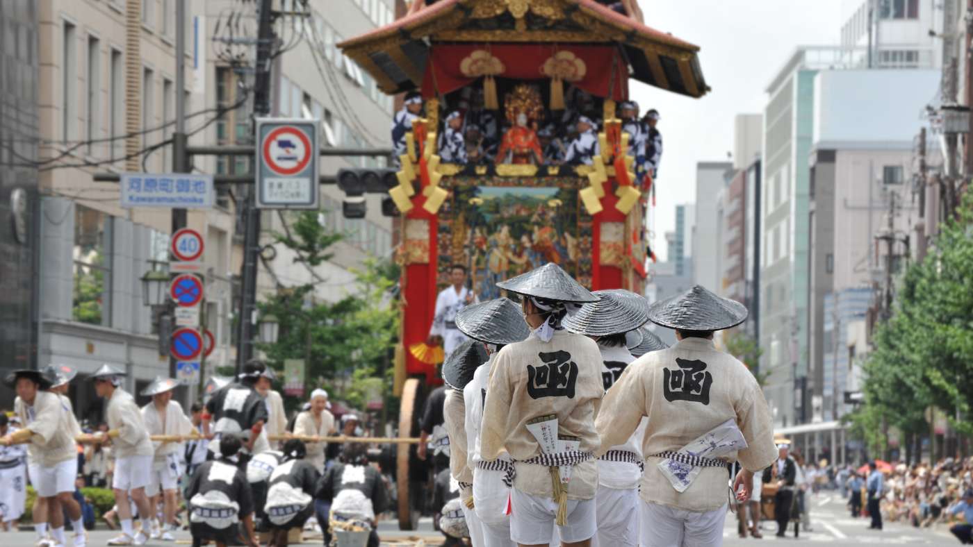 【日本祭典】2024 全國知名祭典時間與介紹！體驗最傳統日本文化活動千萬別錯過的 3 大祭典 | Funliday