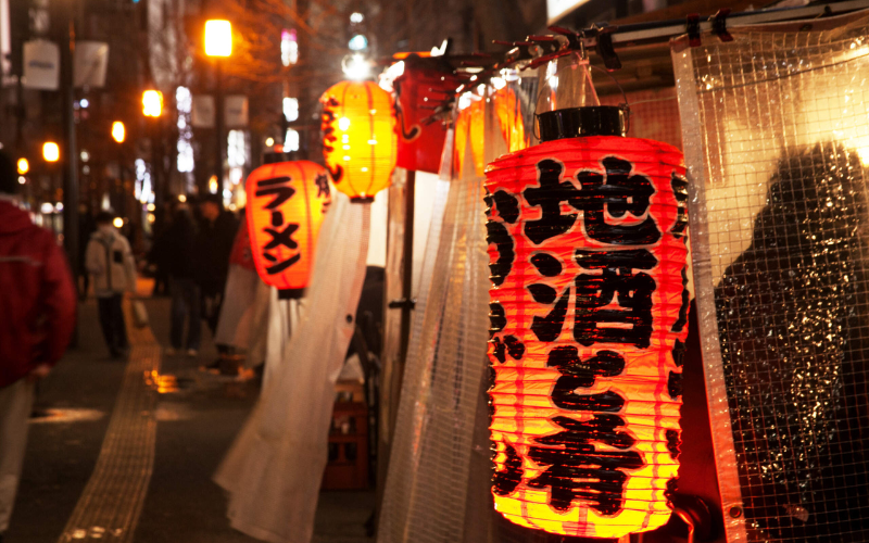 福岡の夜を揺るがす「鶏とワイン」の絶対王者！天神・今泉で噂の隠れ家ビストロを徹底解剖【2026年最新】